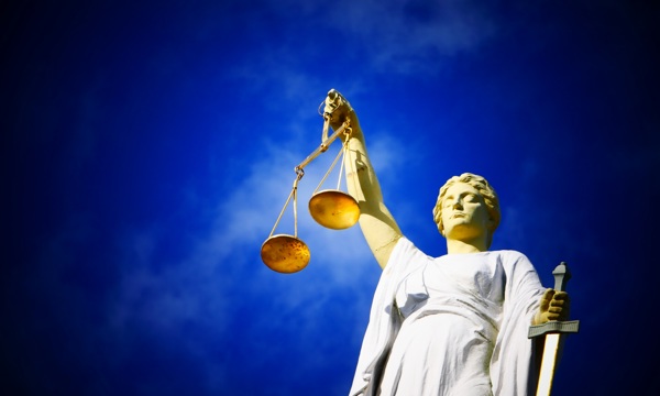 ajel-justice-2071539.jpg